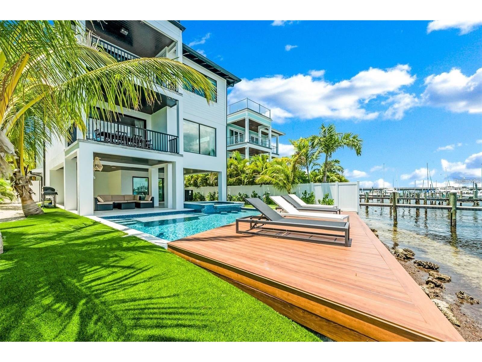 203 Bay Drive N Bradenton Beach FL 34217 A4682950 image6