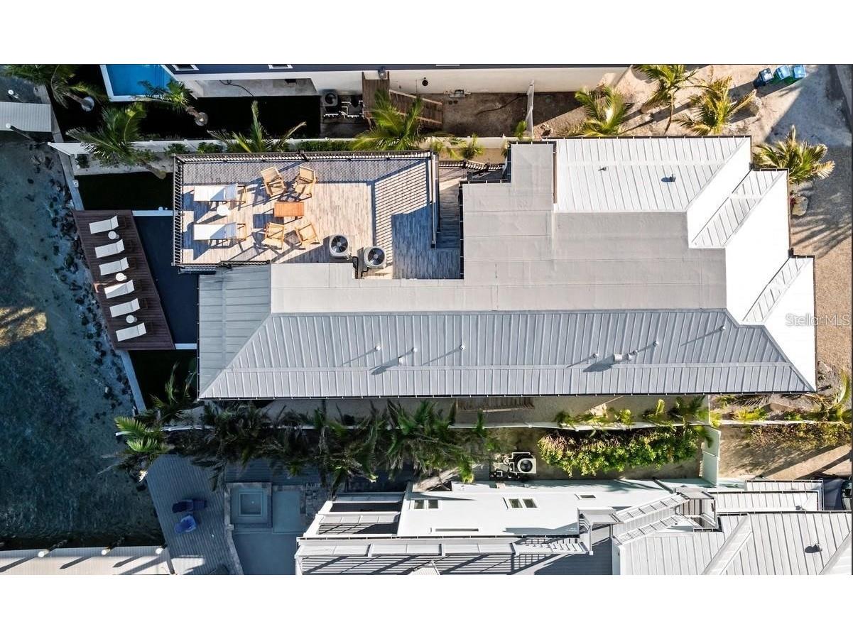 203 Bay Drive N Bradenton Beach FL 34217 A4682950 image9