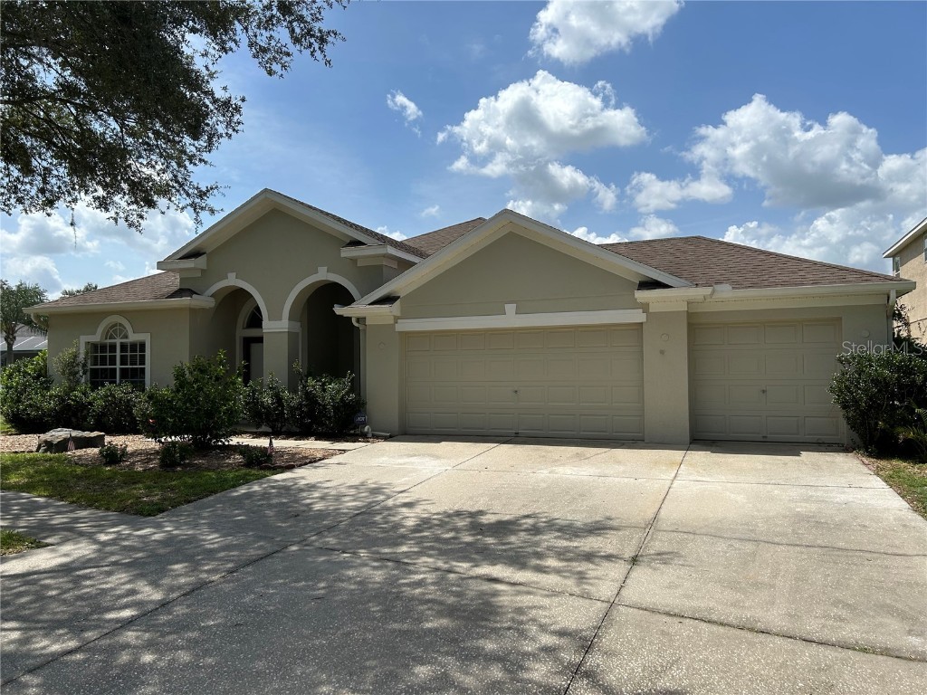 203 Bon Vie Place Valrico FL 33594 T3470375 image1