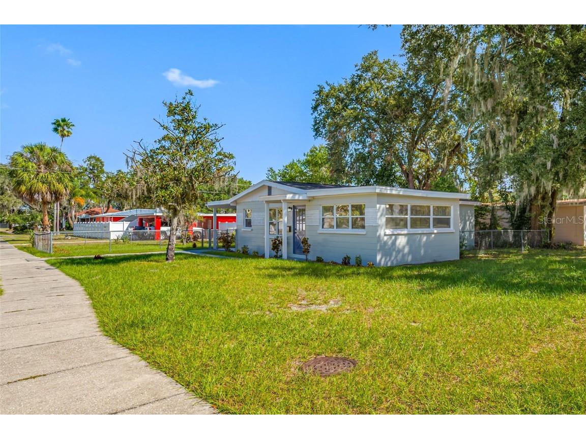 203 Dixie Place Lakeland FL 33801 TB8441286 image37