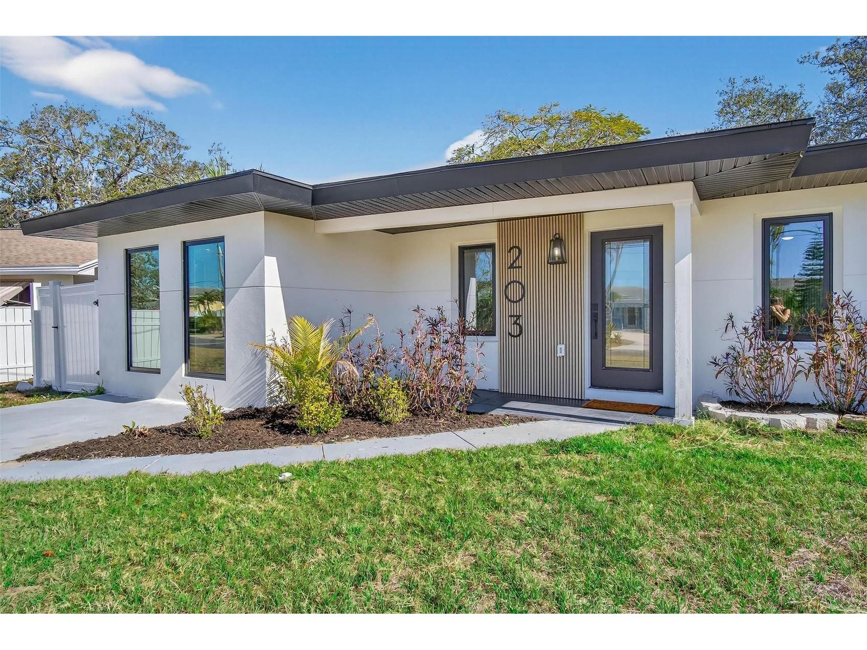 203 Driftwood Drive W Palm Harbor FL 34683 TB8478229 image2