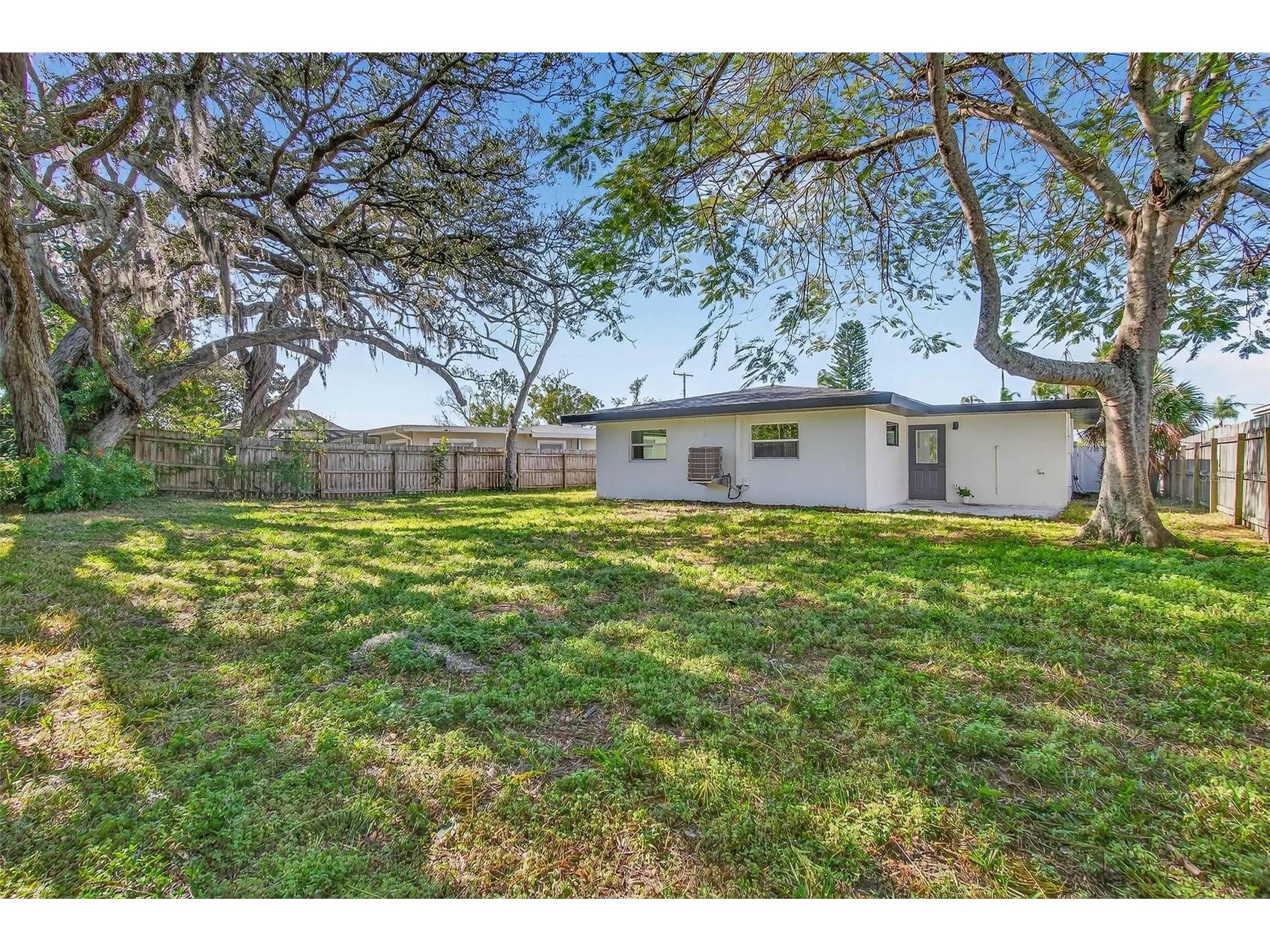 203 Driftwood Drive W Palm Harbor FL 34683 TB8478229 image28