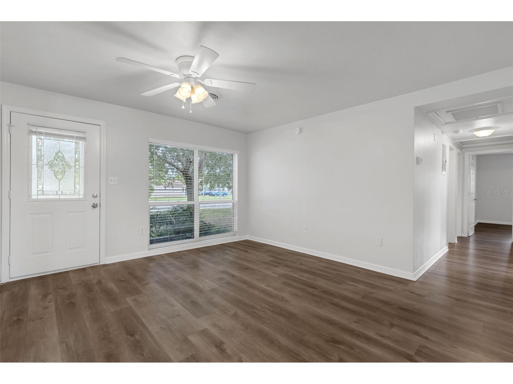 203 E Lakeview Avenue Eustis FL 32726 O6320960 image3