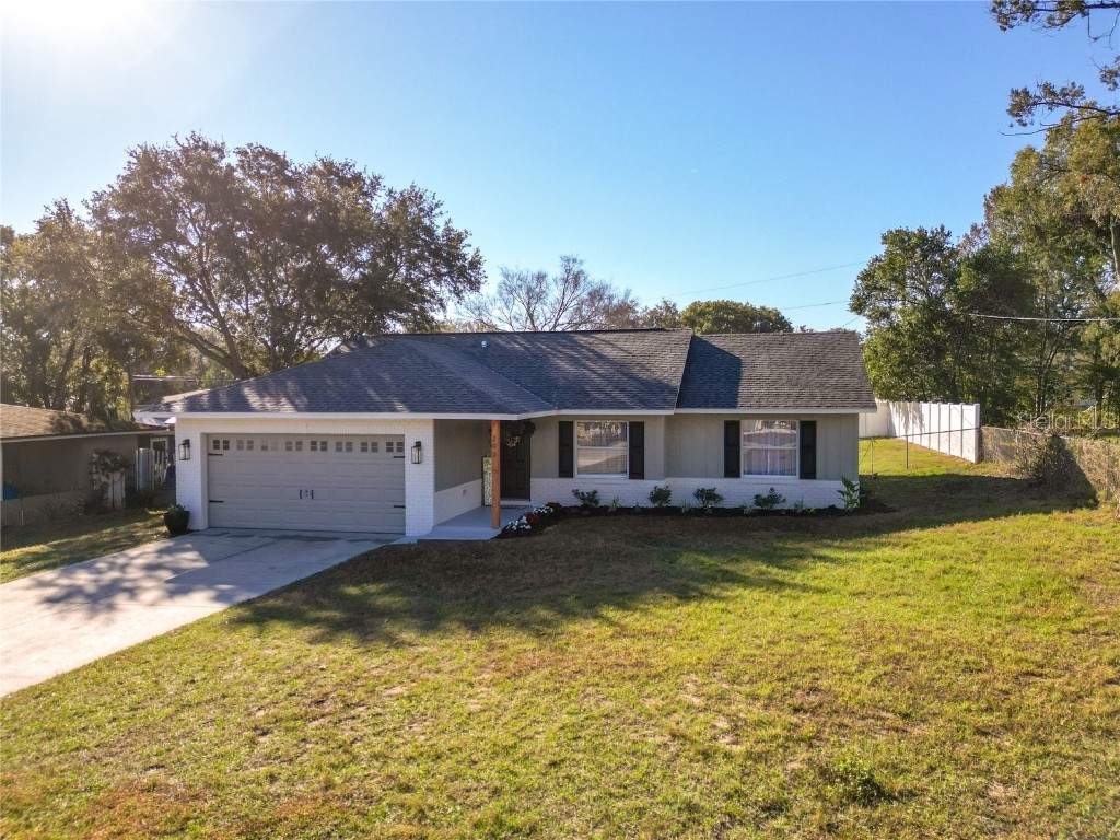 203 E Osceola Street Minneola FL 34715 O6083248 image1