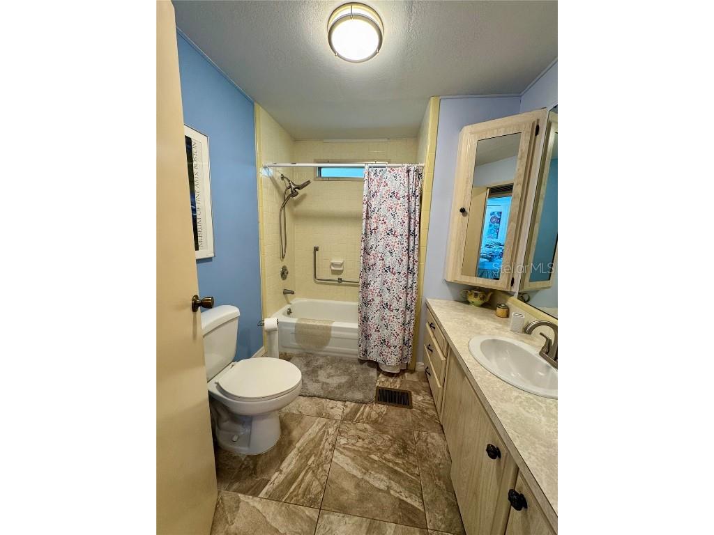 203 Estrada North Port FL 34287 A4659090 image13