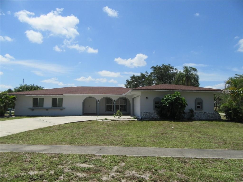 203 Fields Terrace SE Port Charlotte FL 33952 C7493043 image1