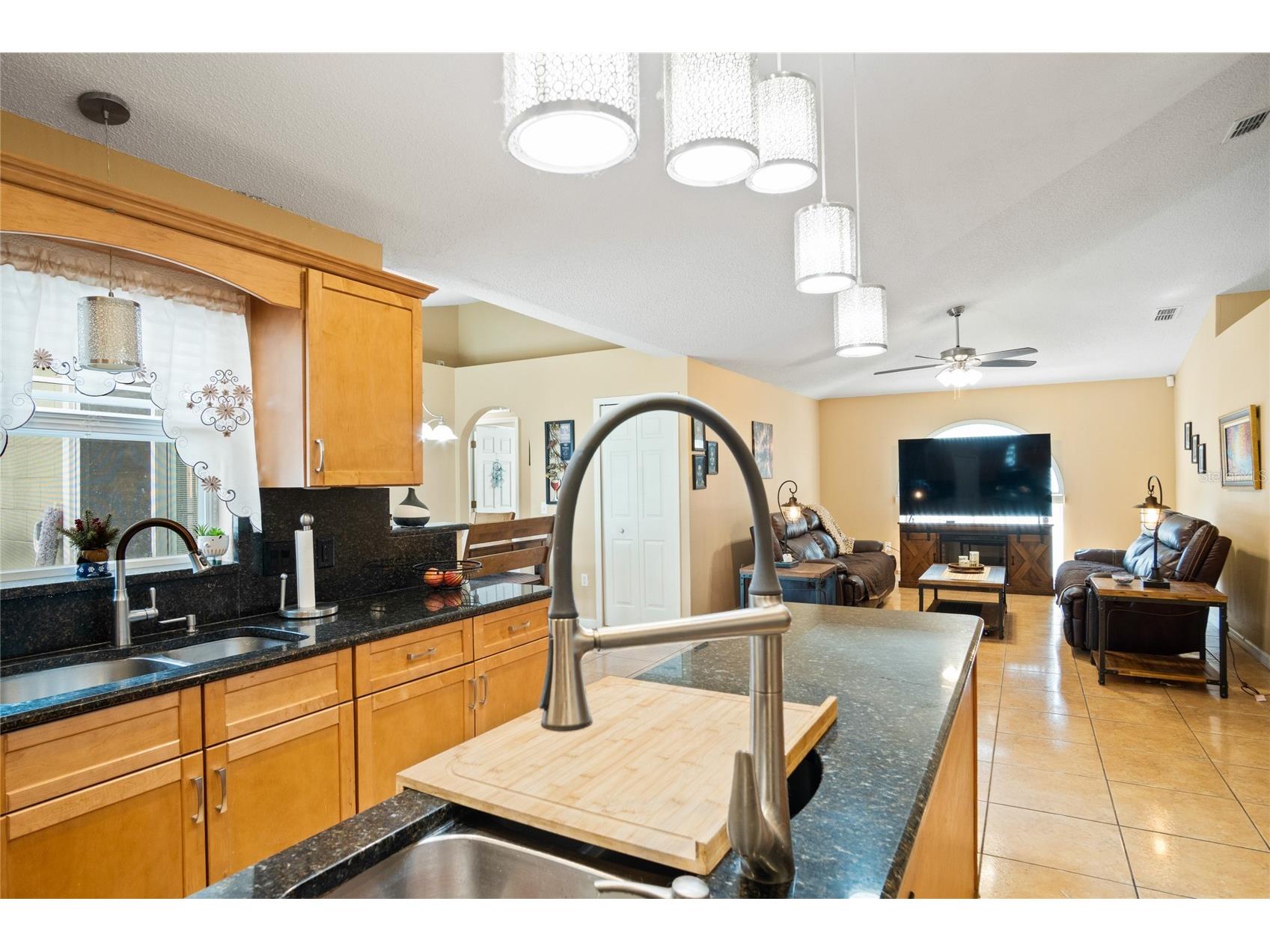 203 Flounder Place Poinciana FL 34759 P4938669 image6