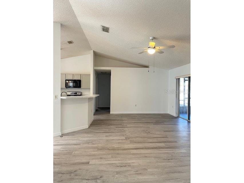 203 Heronwood Circle Deltona FL 32725 V4945680 image11