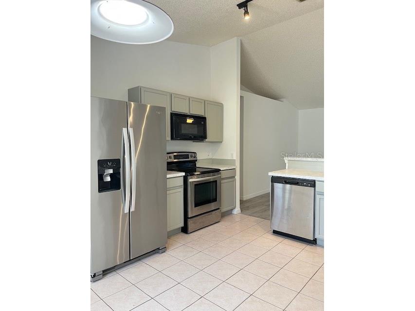 203 Heronwood Circle Deltona FL 32725 V4945680 image8