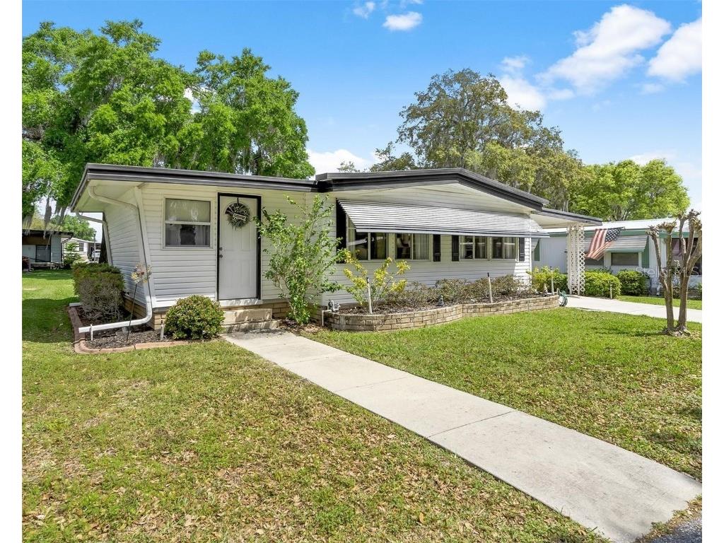203 Jacaranda Drive Leesburg FL 34748 - PALATLAKAHA RIVER G5087903 image1