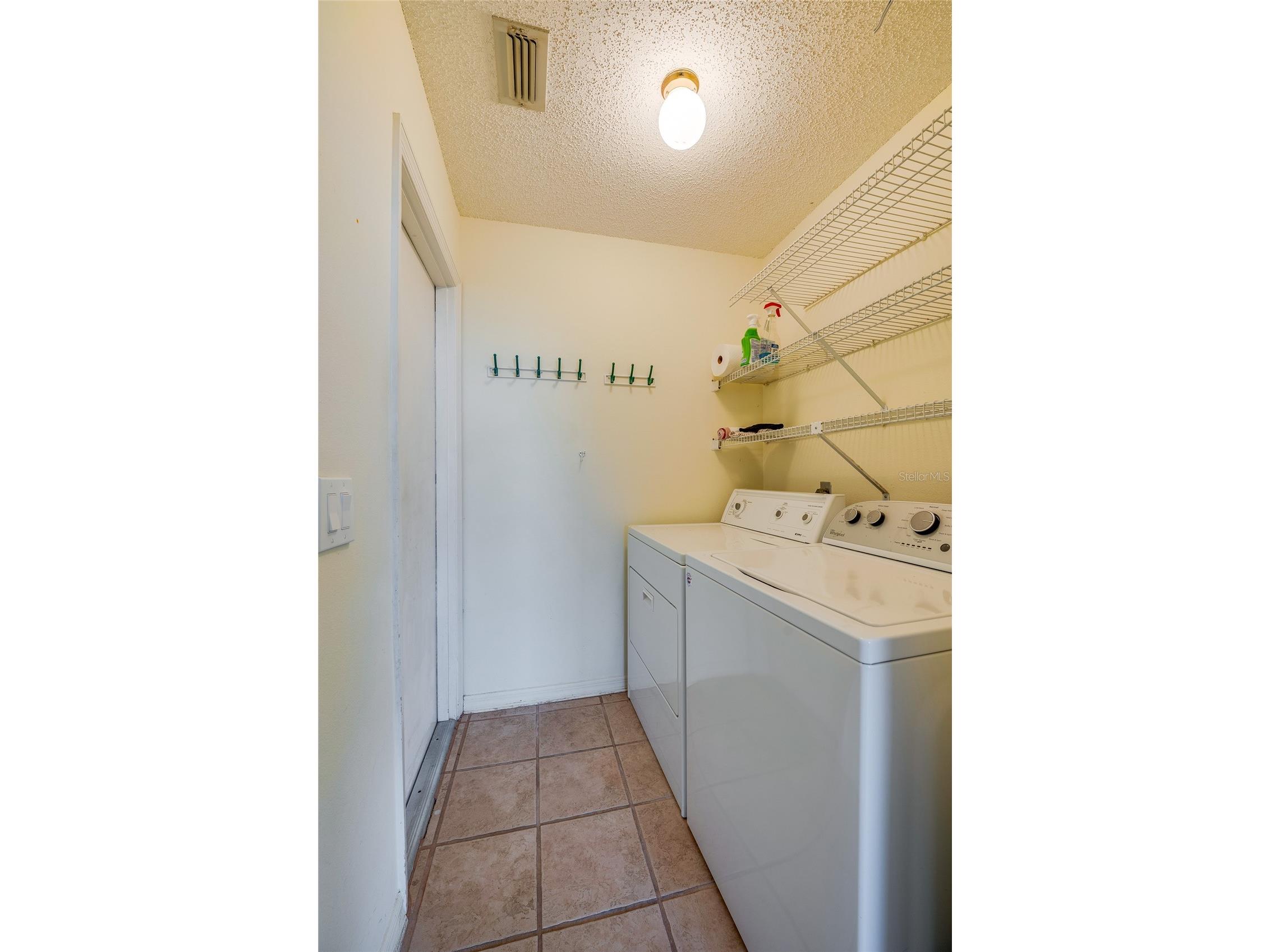 203 Live Oak Court Lake Mary FL 32746 V4949263 image25