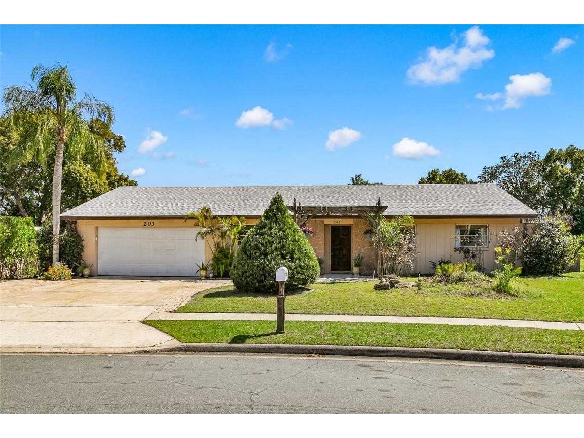 203 Loch Low Drive Sanford FL 32773 O6184182 image1