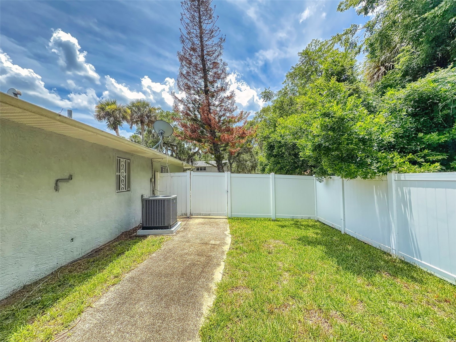 203 N Duss Street New Smyrna Beach FL 32168 NS1088490 image61