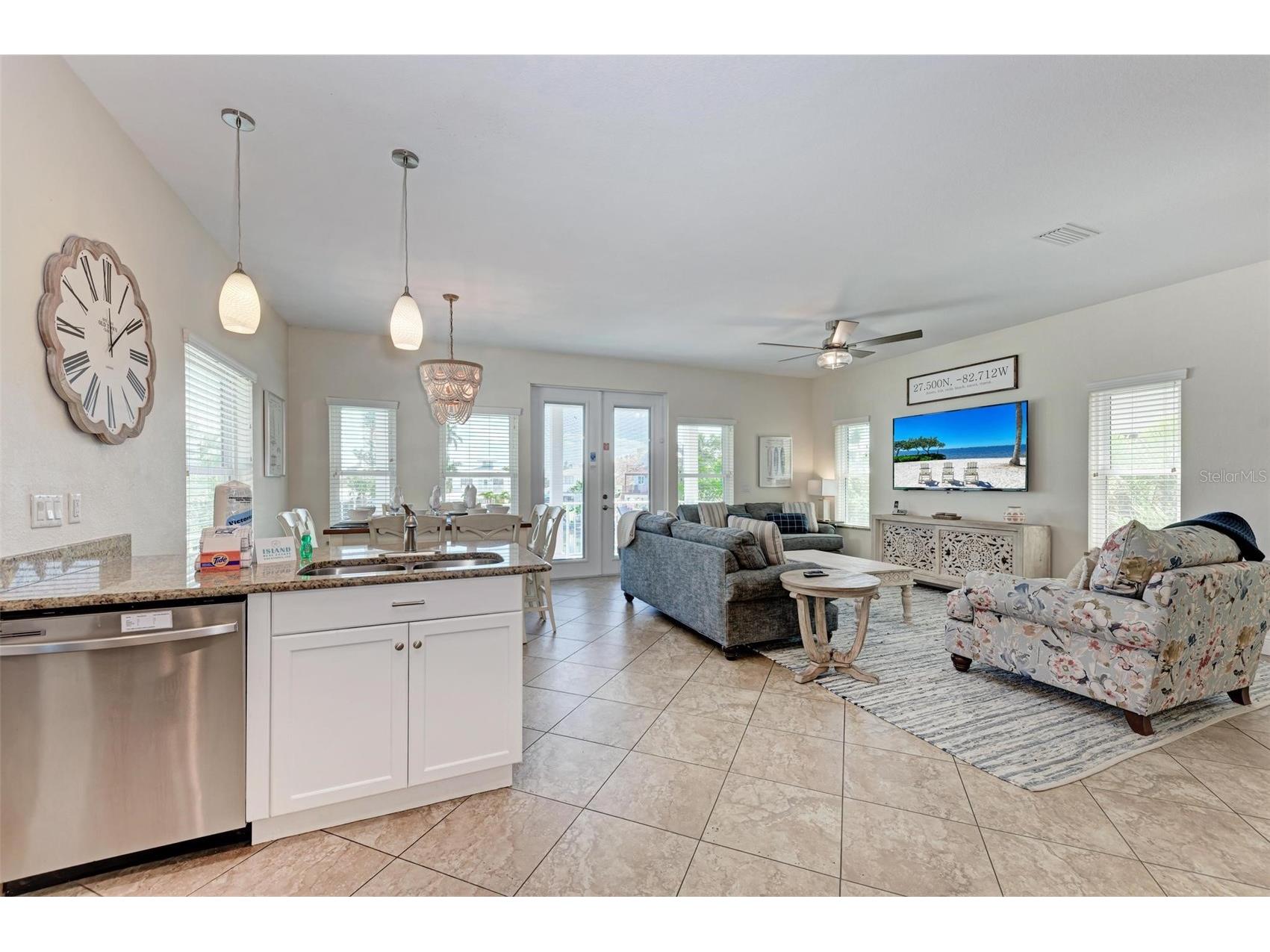 203 N Harbor Drive Holmes Beach FL 34217 A4678835 image11