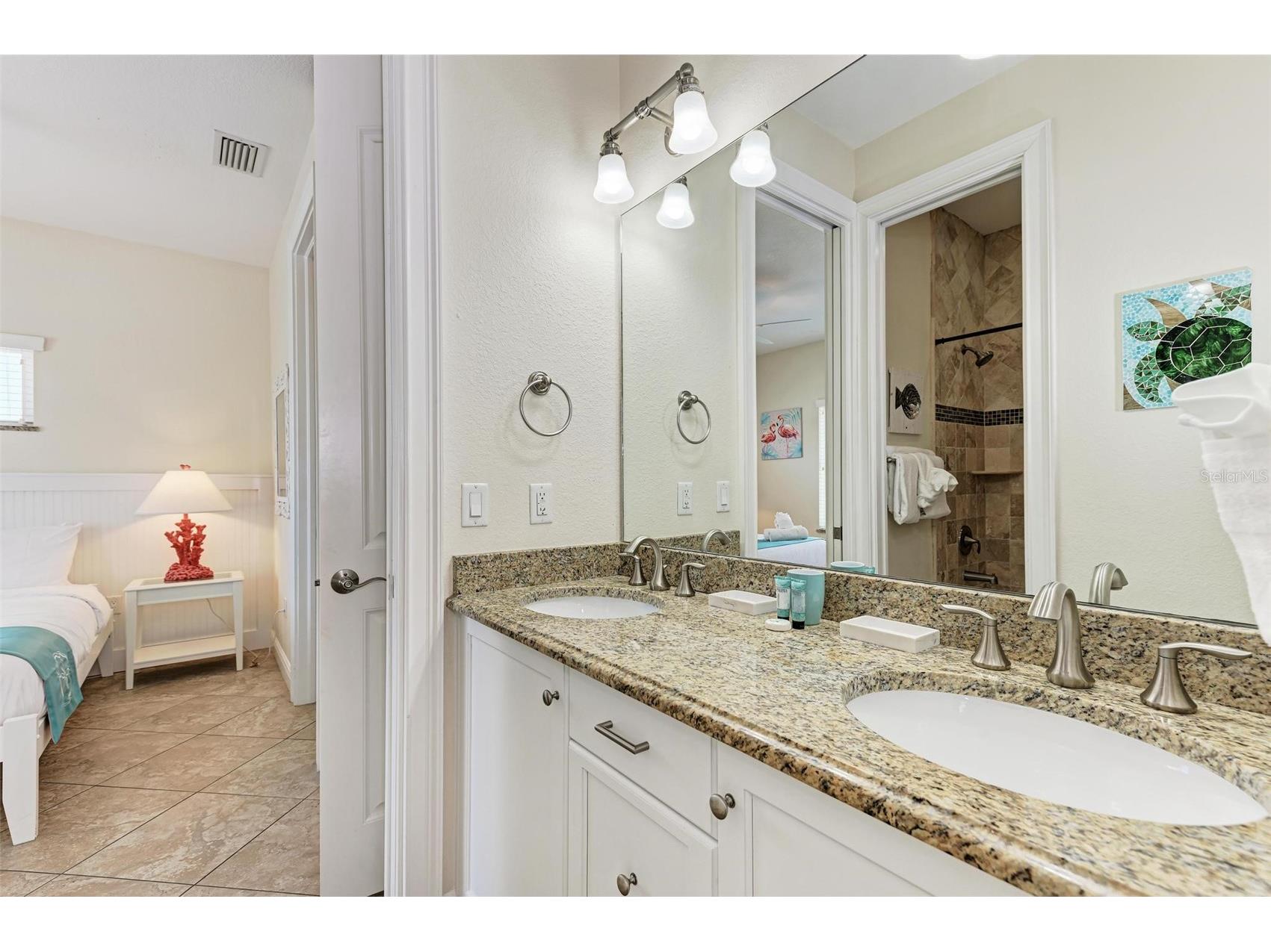 203 N Harbor Drive Holmes Beach FL 34217 A4678835 image32