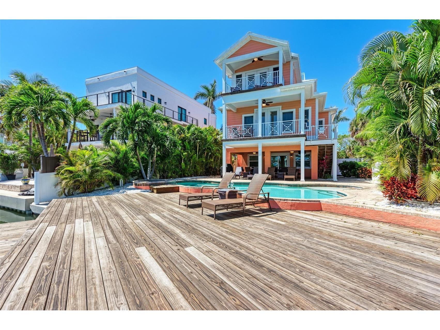 203 N Harbor Drive Holmes Beach FL 34217 A4678835 image4