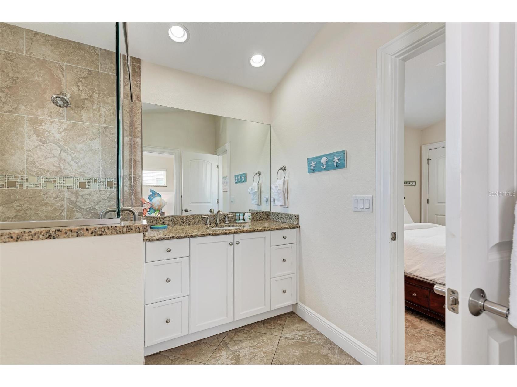 203 N Harbor Drive Holmes Beach FL 34217 A4678835 image40