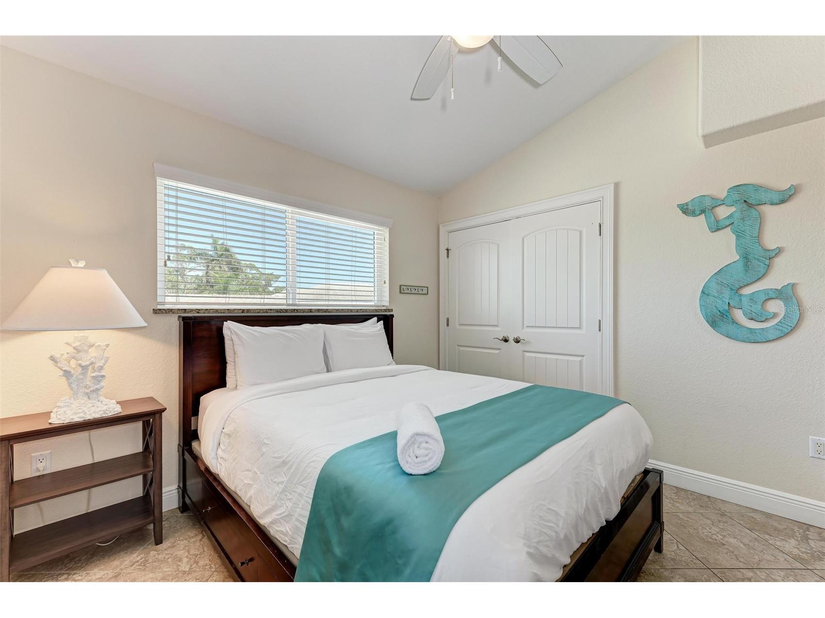 203 N Harbor Drive Holmes Beach FL 34217 A4678835 image42