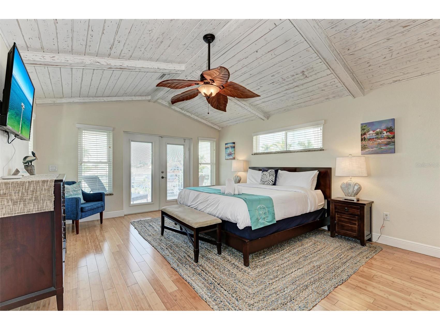 203 N Harbor Drive Holmes Beach FL 34217 A4678835 image7