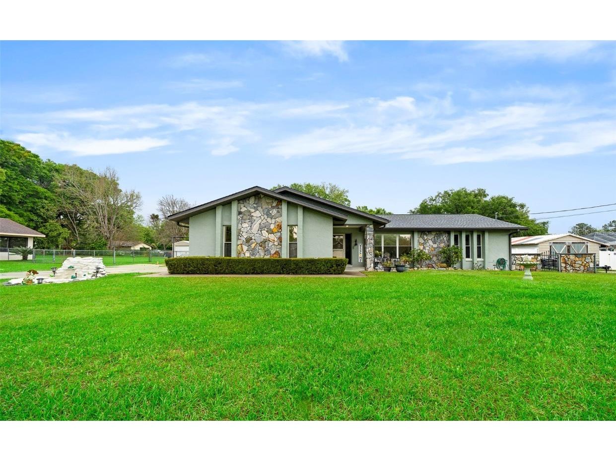 203 NE 52nd Street Ocala FL 34479 OM674827 image1