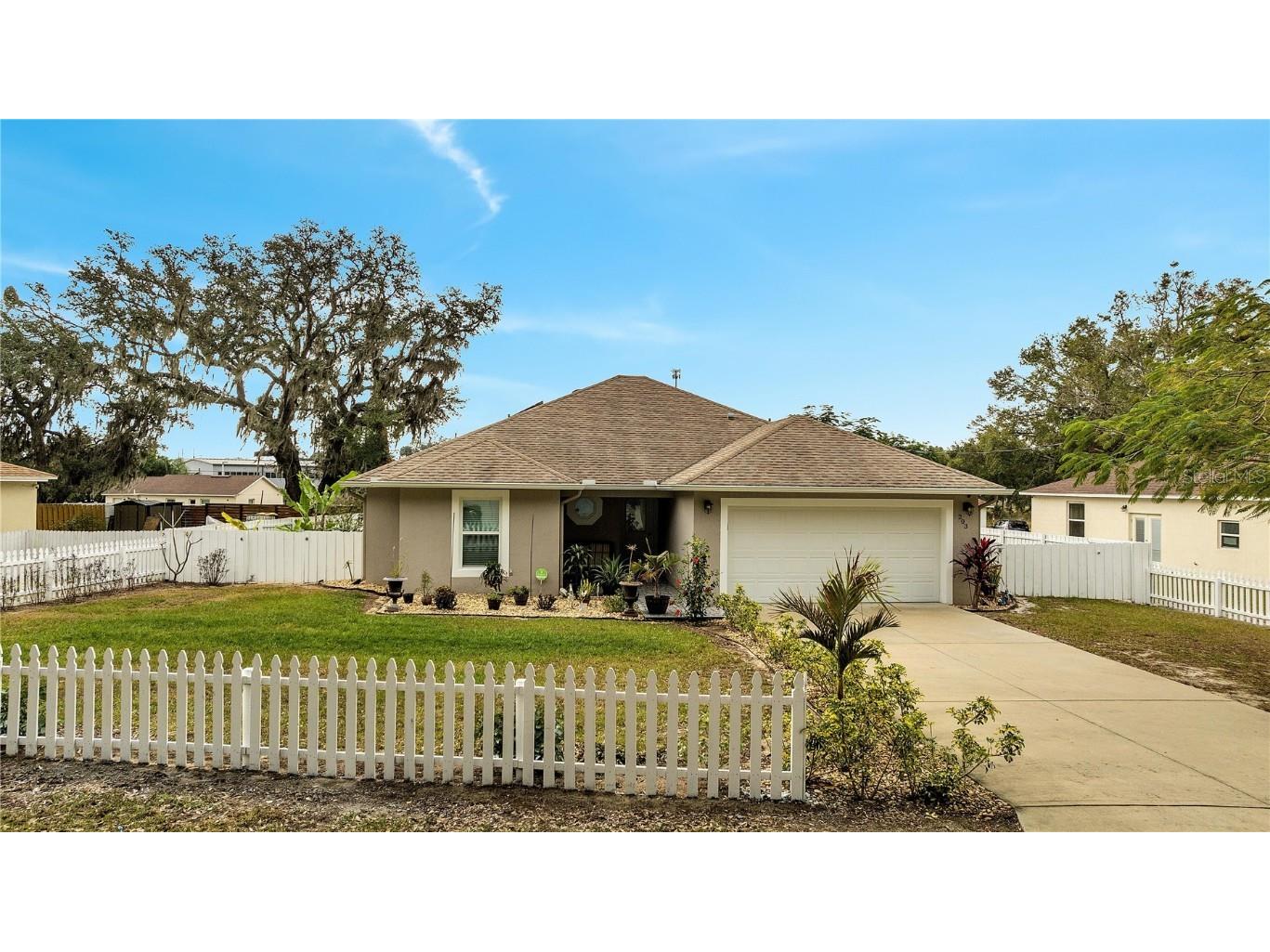 203 North Circle Davenport FL 33837 S5119041 image1