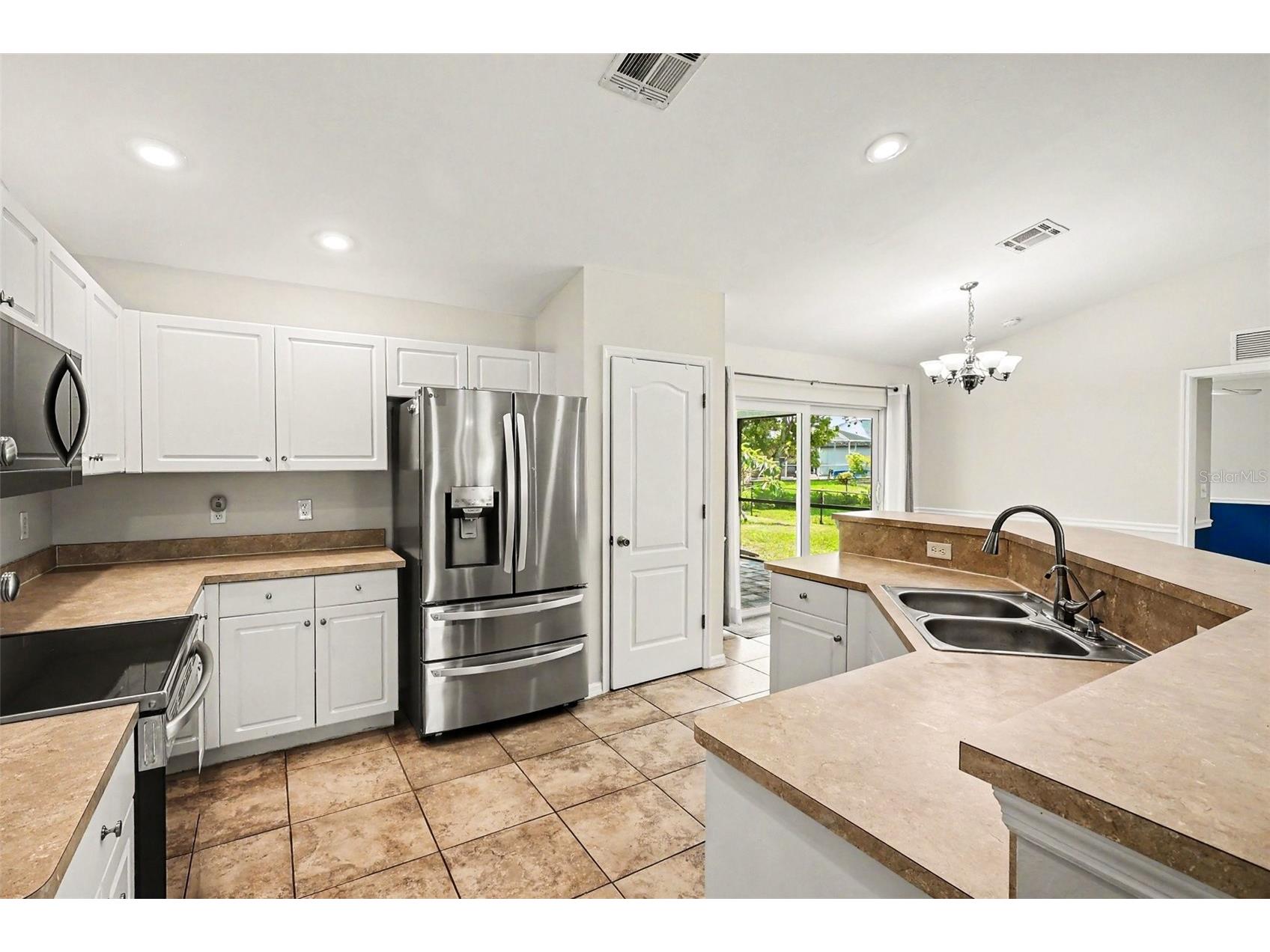 203 NW 6th Place Cape Coral FL 33993 A4694253 image12