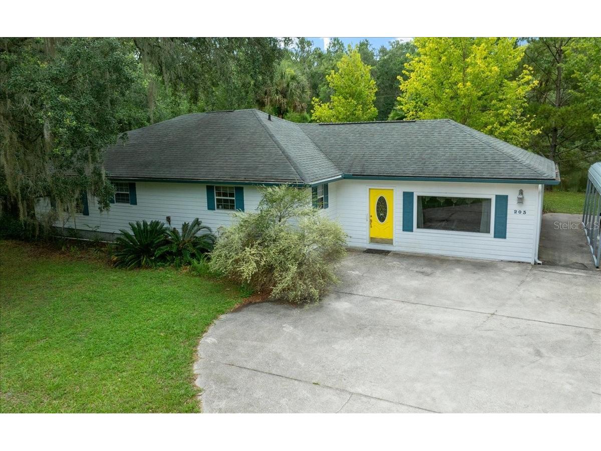 203 NW Hwy 441 Micanopy FL 32667 - GREEN ACRES LAKE OM704847 image1
