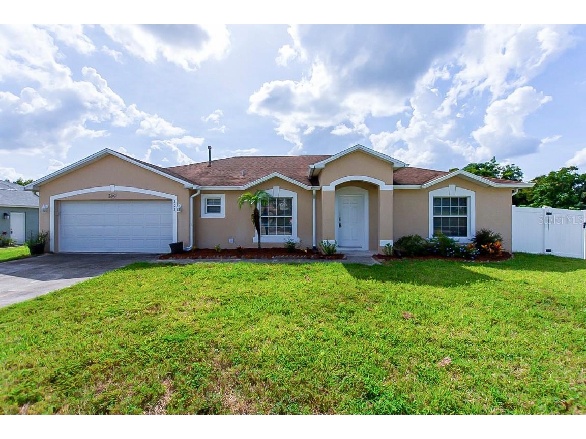 203 Pamona Street Haines City FL 33844 O5969957 image1