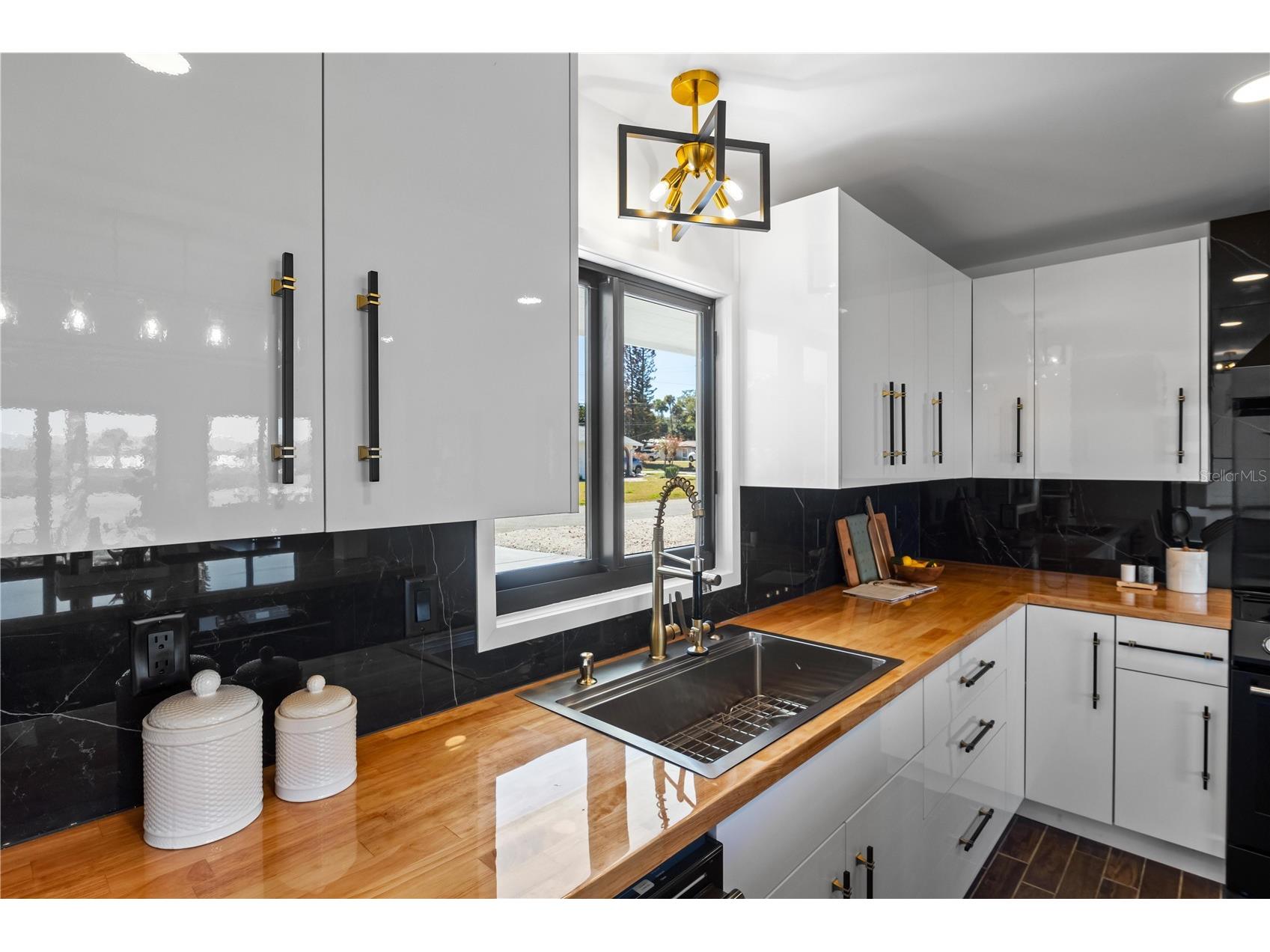 203 Parkwood Lane Edgewater FL 32132 O6384798 image9