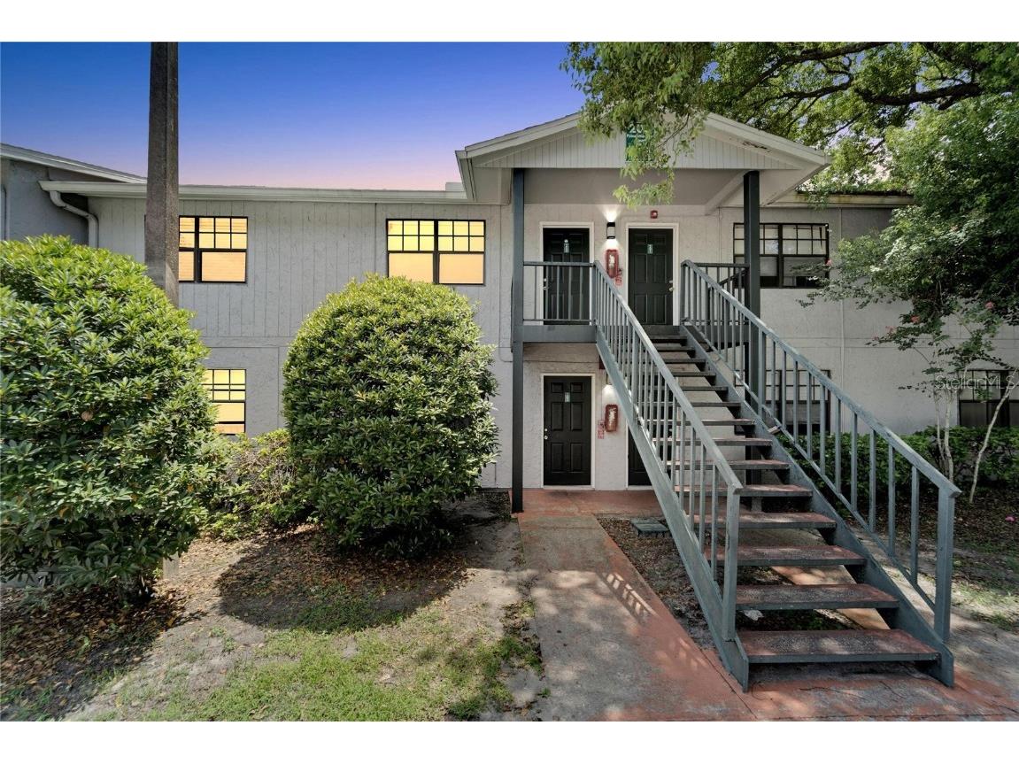 203 Poinsettia Pine Court #202 Tampa FL 33612 O6159659 image1
