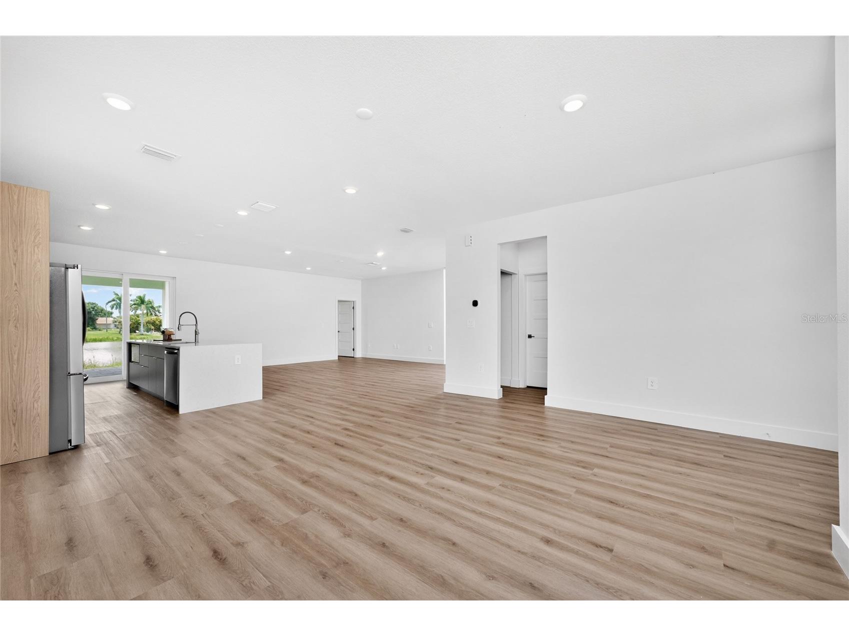203 Redwood Road Rotonda West FL 33947 D6147613 image10