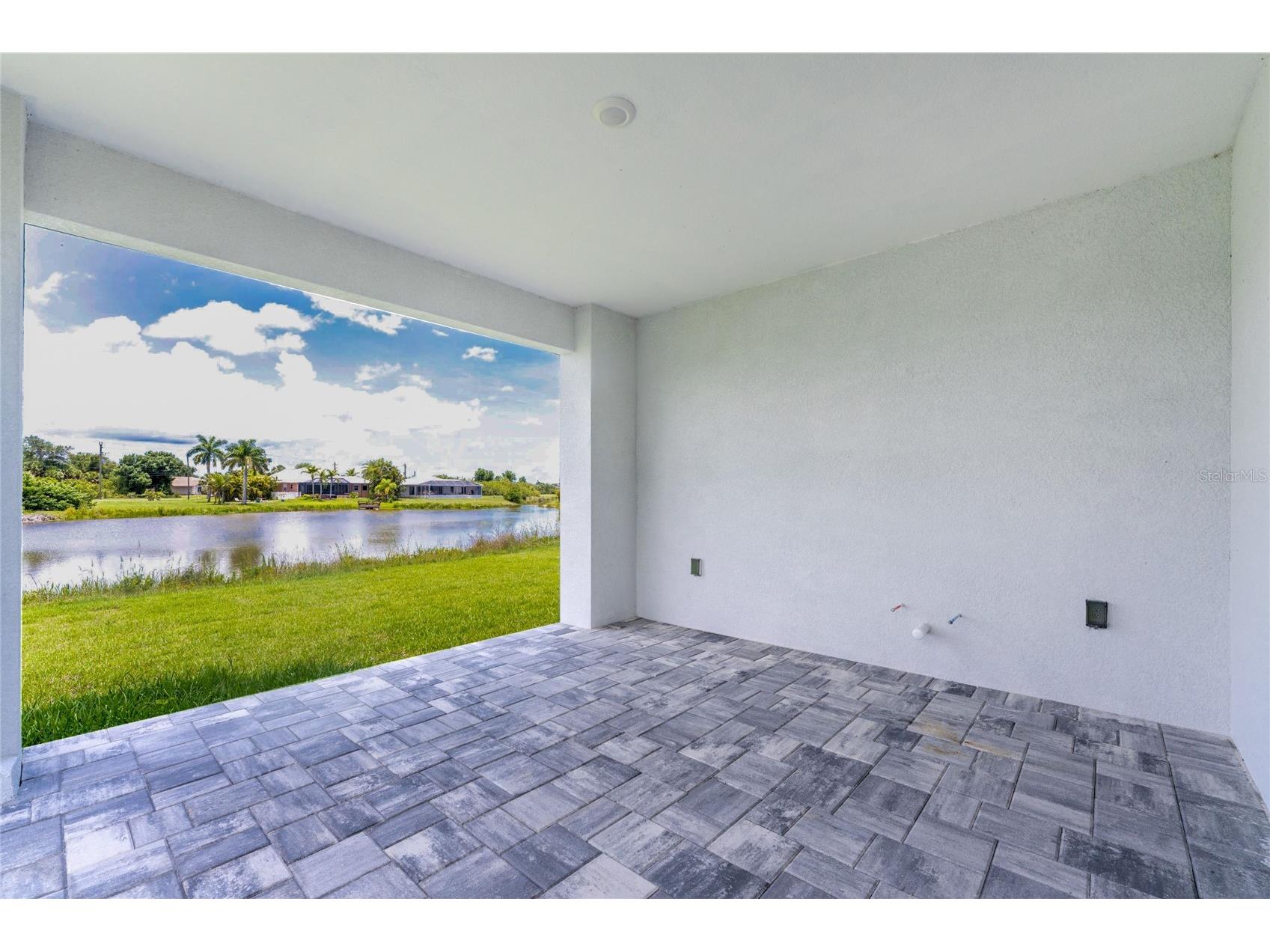 203 Redwood Road Rotonda West FL 33947 D6147613 image3