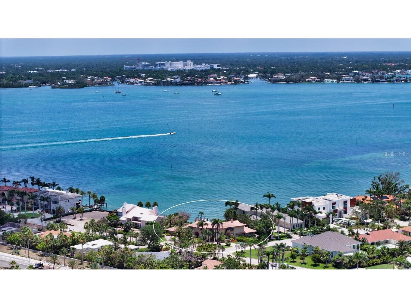 203 Robin Drive Sarasota FL 34236 A4654382 image1