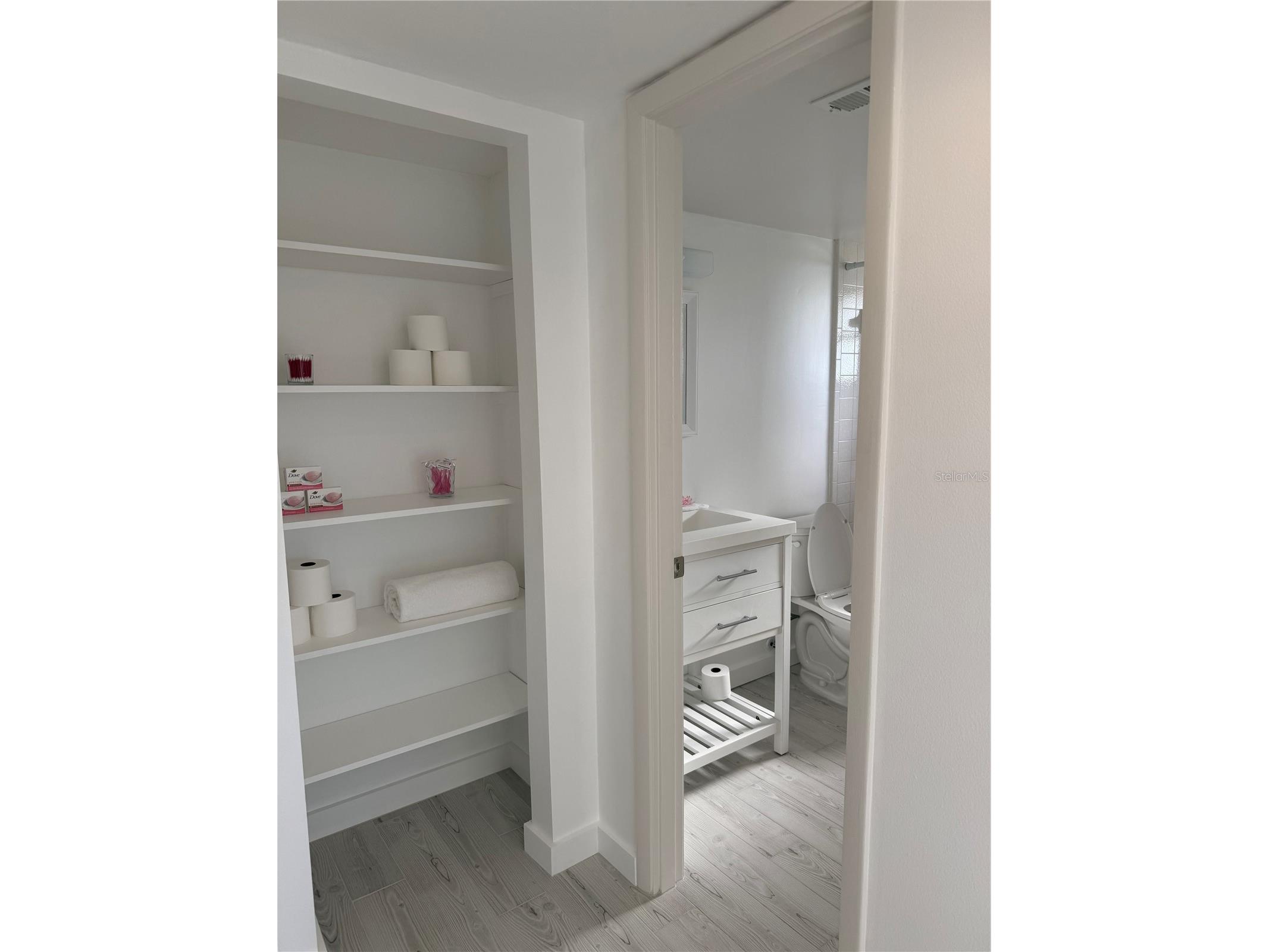 203 Rubens Drive #H Nokomis FL 34275 A4688449 image16