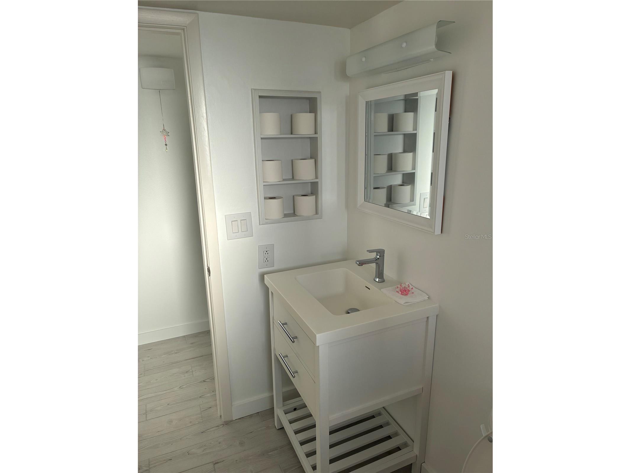 203 Rubens Drive #H Nokomis FL 34275 A4688449 image18
