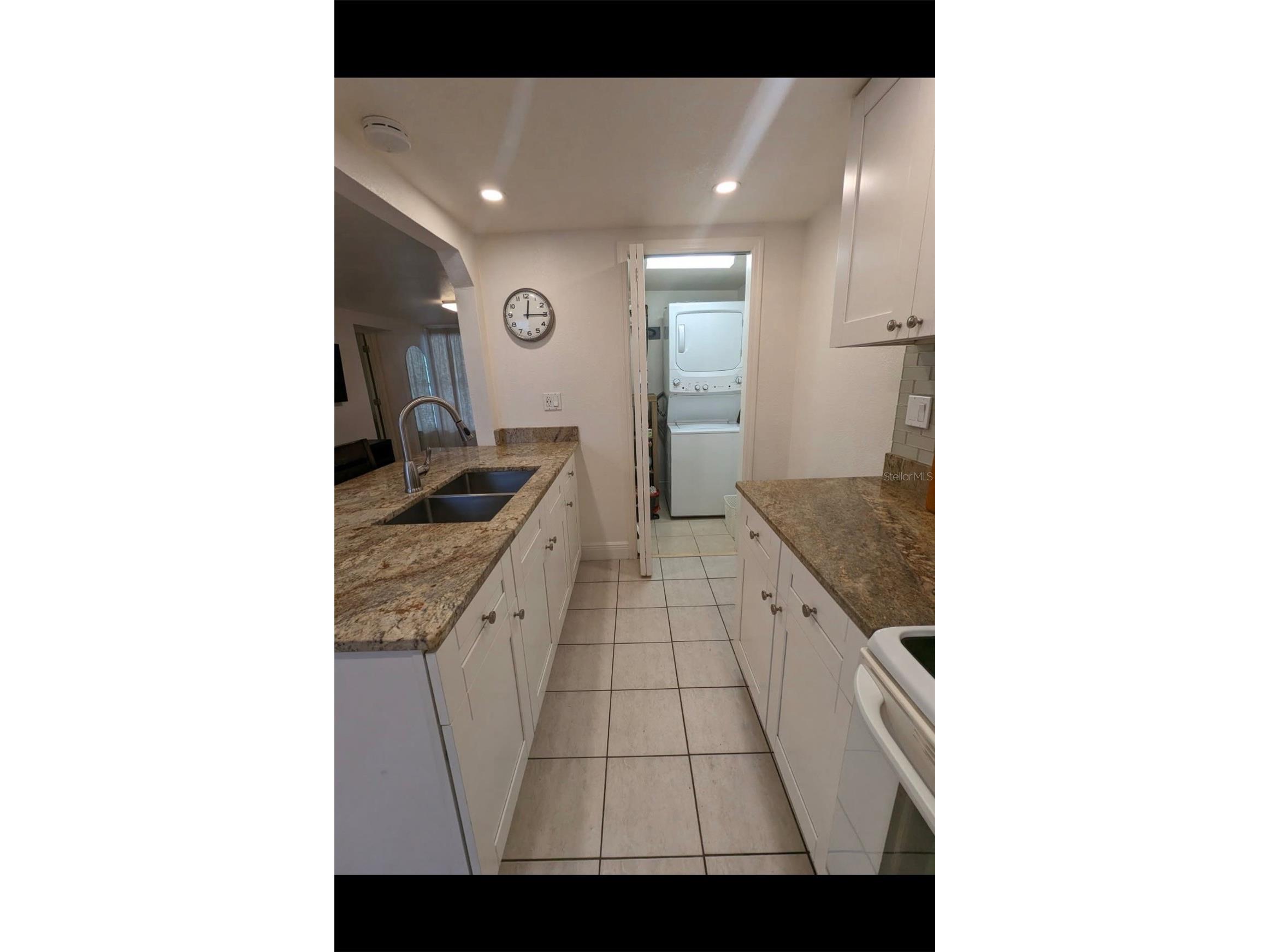 203 W Crest 1/2 Avenue Tampa FL 33603 TB8499458 image5