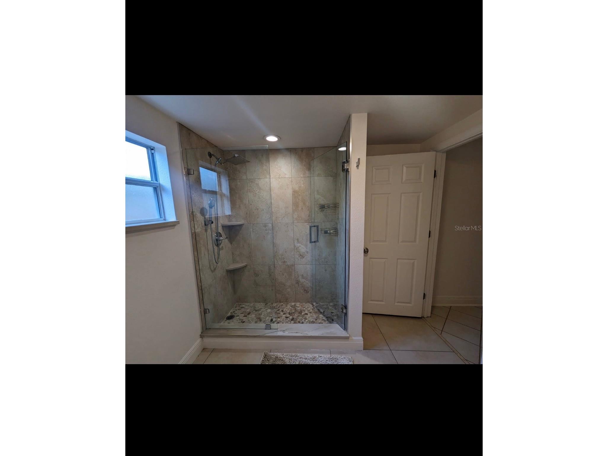 203 W Crest 1/2 Avenue Tampa FL 33603 TB8499458 image9