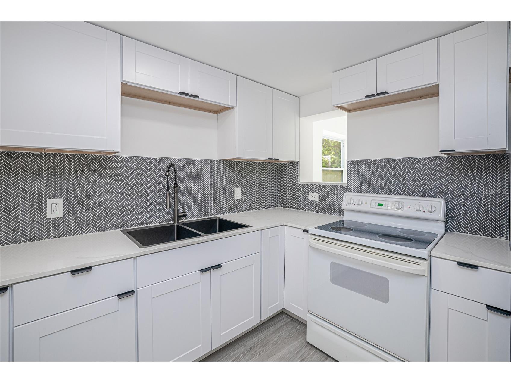 203 Waterway Circle NE Port Charlotte FL 33952 C7525395 image2