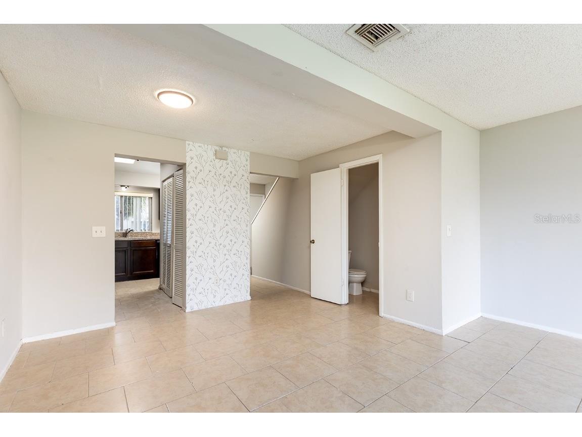 203 Watts Lane Kissimmee FL 34743 O6362806 image8