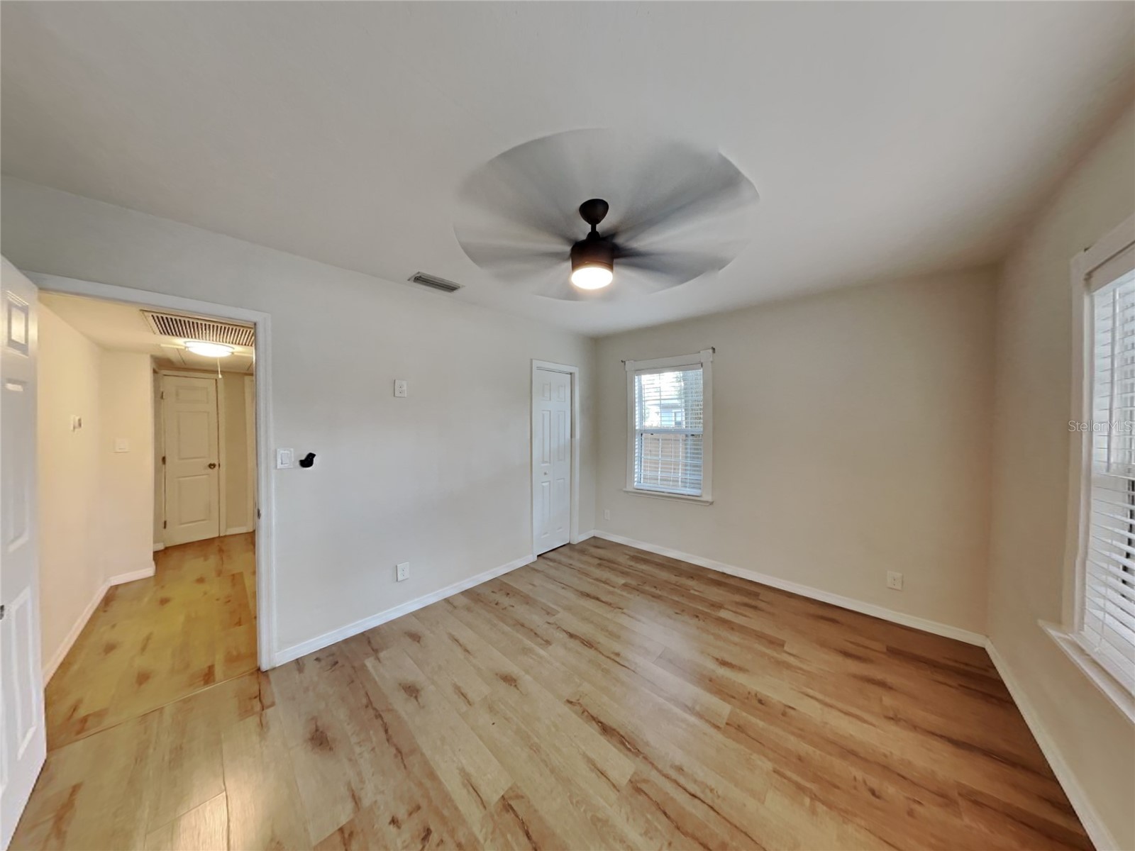 2030 12th Street N Saint Petersburg FL 33704 TB8463751 image10