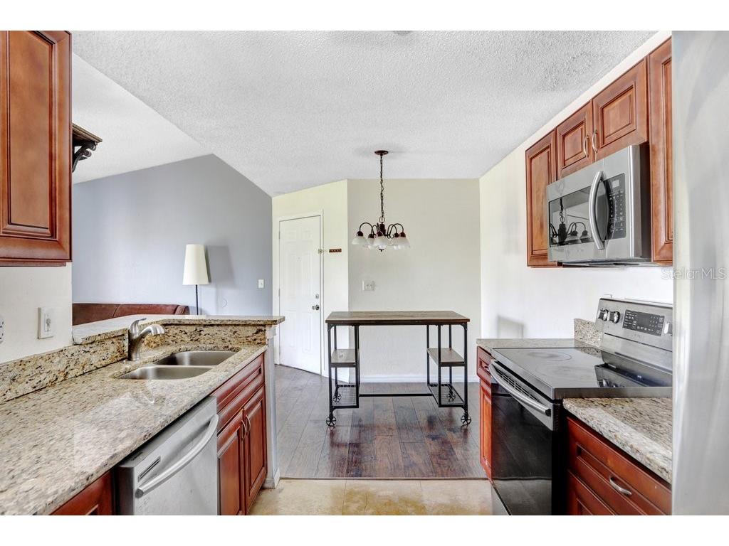 2030 Cascades Boulevard #302 Kissimmee FL 34741 L4961829 image10