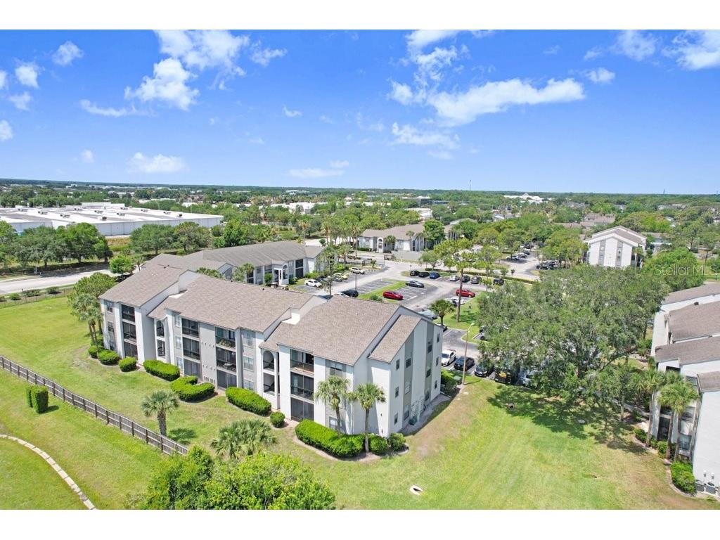 2030 Cascades Boulevard #302 Kissimmee FL 34741 L4961829 image2