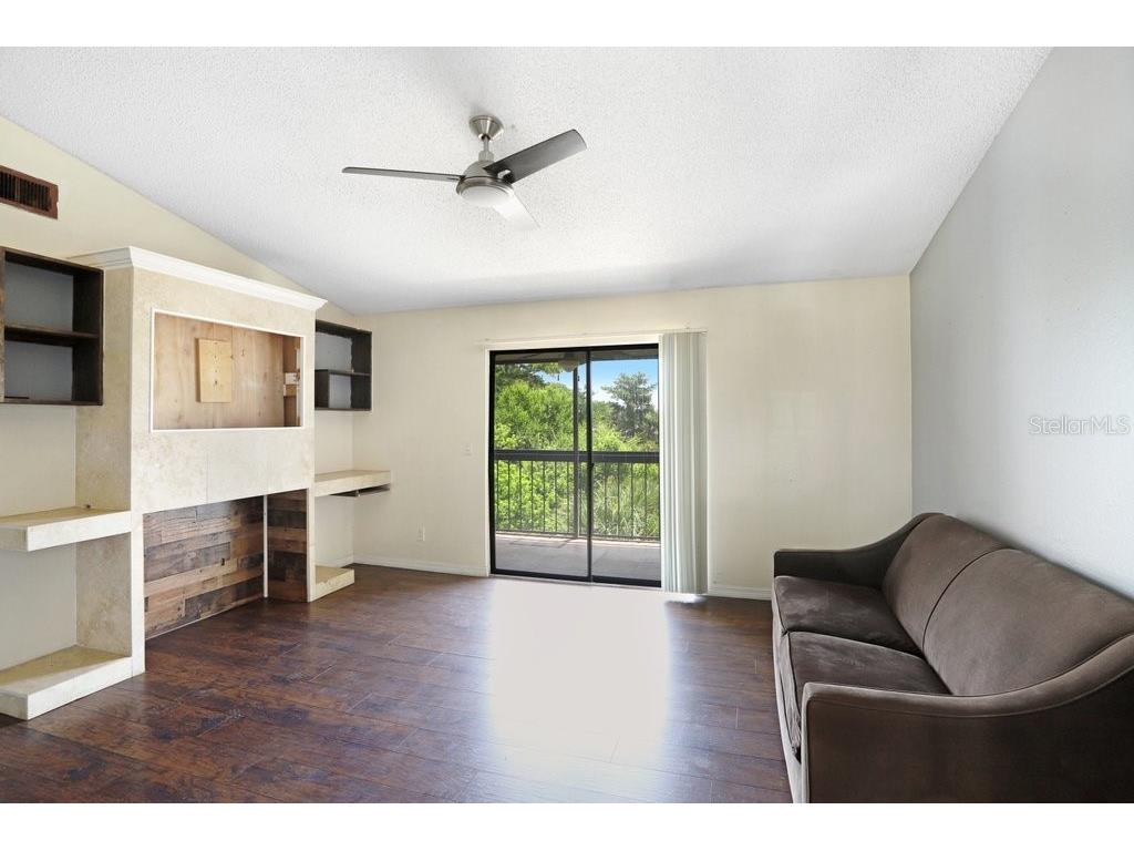 2030 Cascades Boulevard #302 Kissimmee FL 34741 L4961829 image4