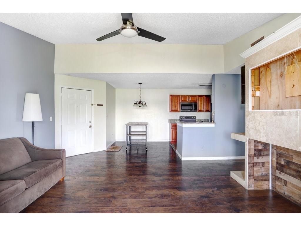2030 Cascades Boulevard #302 Kissimmee FL 34741 L4961829 image7