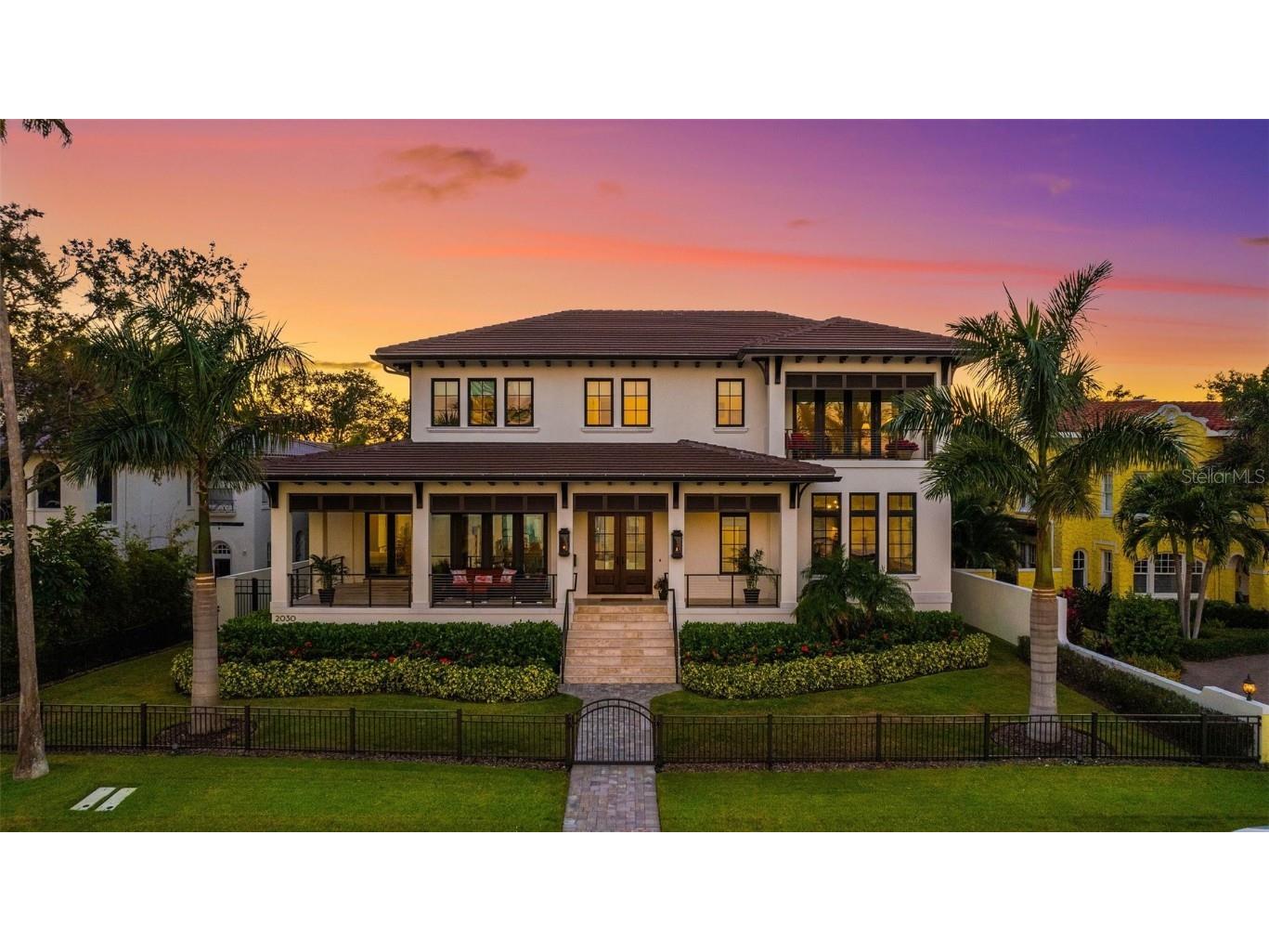 2030 Coffee Pot Boulevard NE Saint Petersburg FL 33704 TB8428055 image1