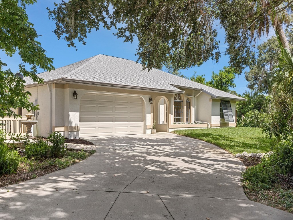 2030 E Dolphin Drive Englewood FL 34223 N6127658 image1