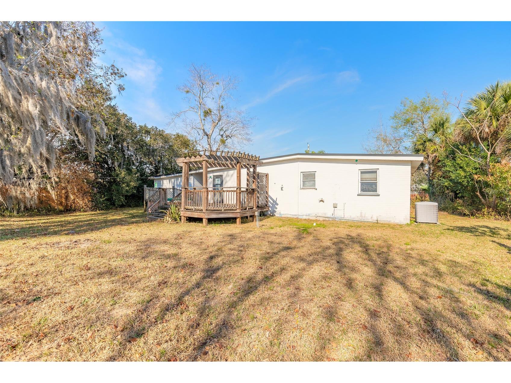 2030 Magnolia Avenue South Daytona FL 32119 V4947531 image17
