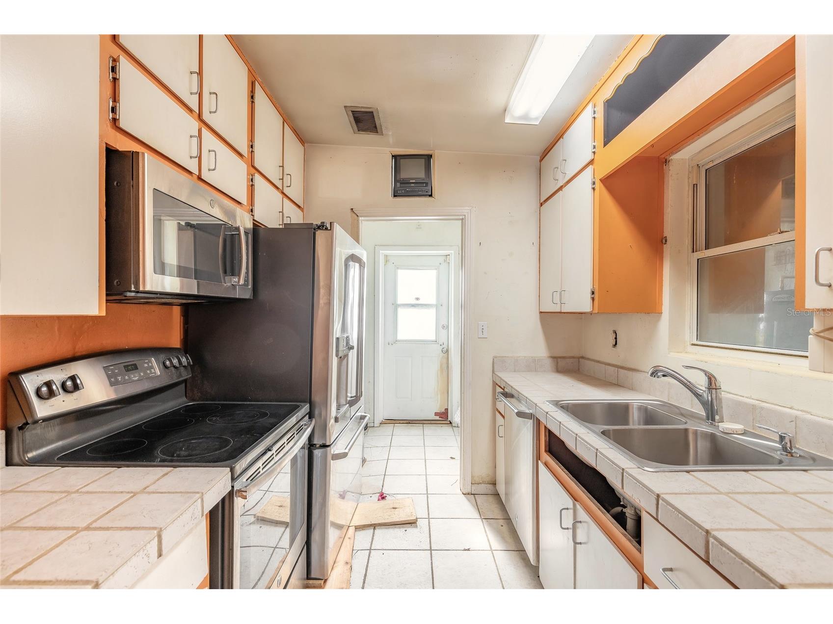 2030 Magnolia Avenue South Daytona FL 32119 V4947531 image8