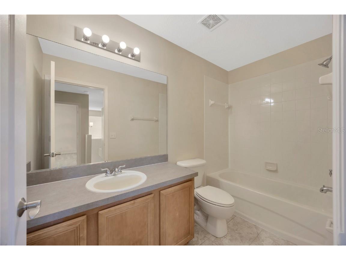 20305 Oak Key Court Tampa FL 33647 TB8372366 image35