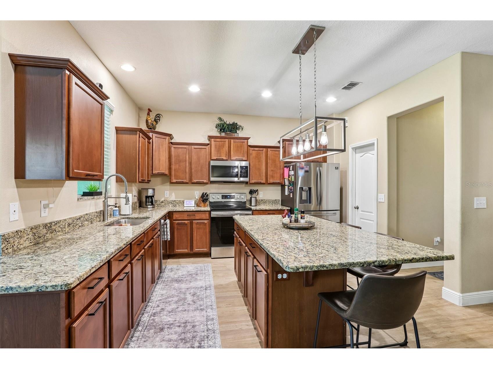 20306 Starfinder Way Tampa FL 33647 OM727402 image16